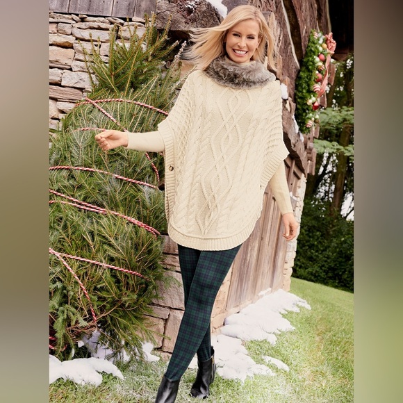 TALBOTS  Cream Cable Knit Sweater Poncho Cape w/ Faux Fur Collar NWT Small - Picture 1 of 11